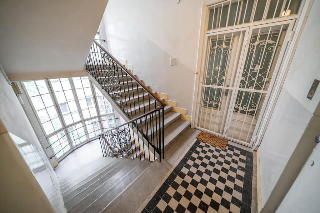 Appartamento Danube Bank Hideaway Budapest Esterno foto